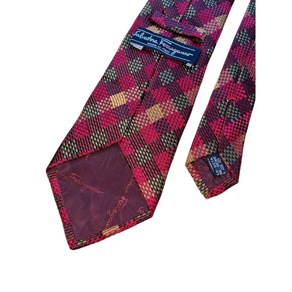 Salvador’s Ferragamo Made In Italy 100% Plaid Silk Tie - Picture 2 of 2